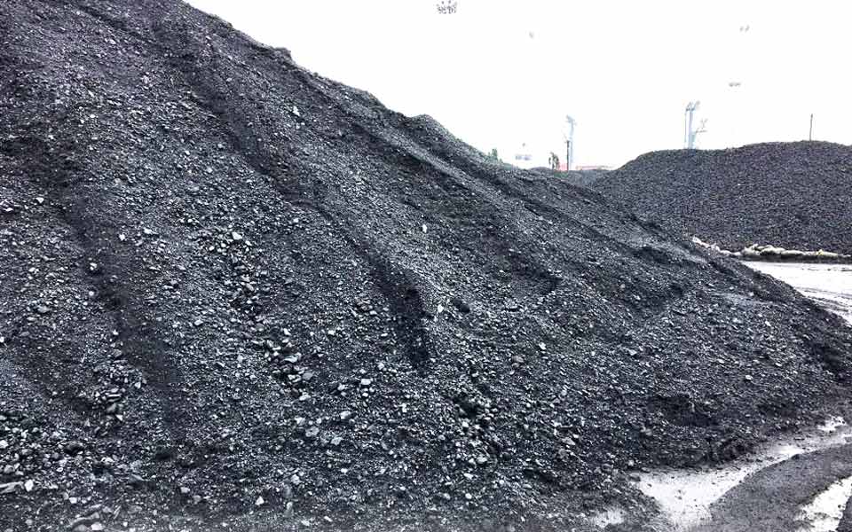Indonesian Coal lying to Taboneo, Indonesia for shipment to India